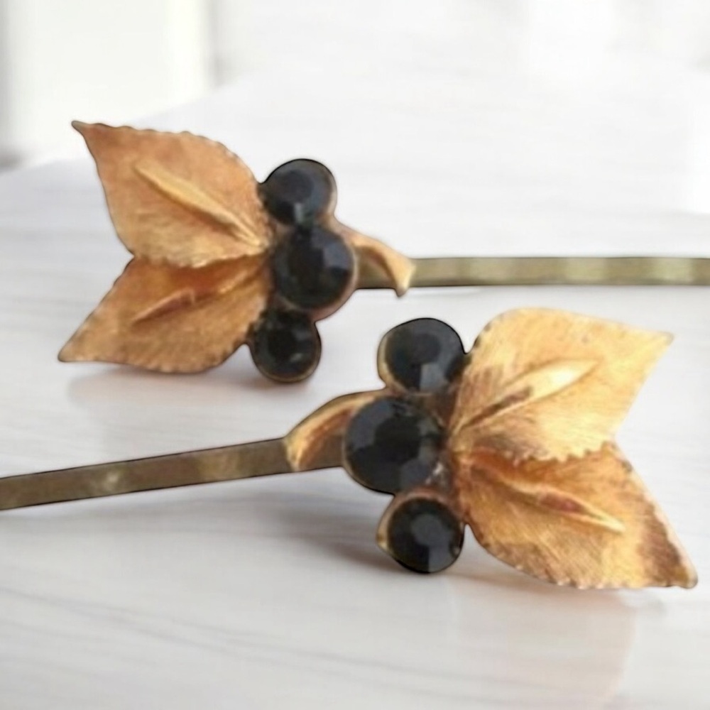 Vintage Hairpins Hair Accessories Gold Leaves & Black Stones NWT